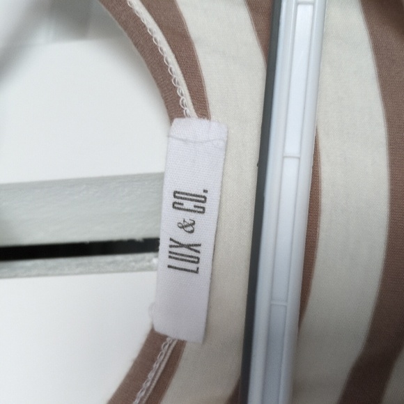 Lux & Co. Maxi dress by StitchFix. Size medium. Sleeveless. Mustard and white. - Picture 3 of 4